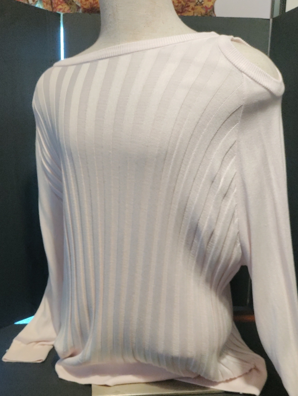 Planet By Lauren G Ribbed Cold-Shoulder Women's Top - Pale Pink OS